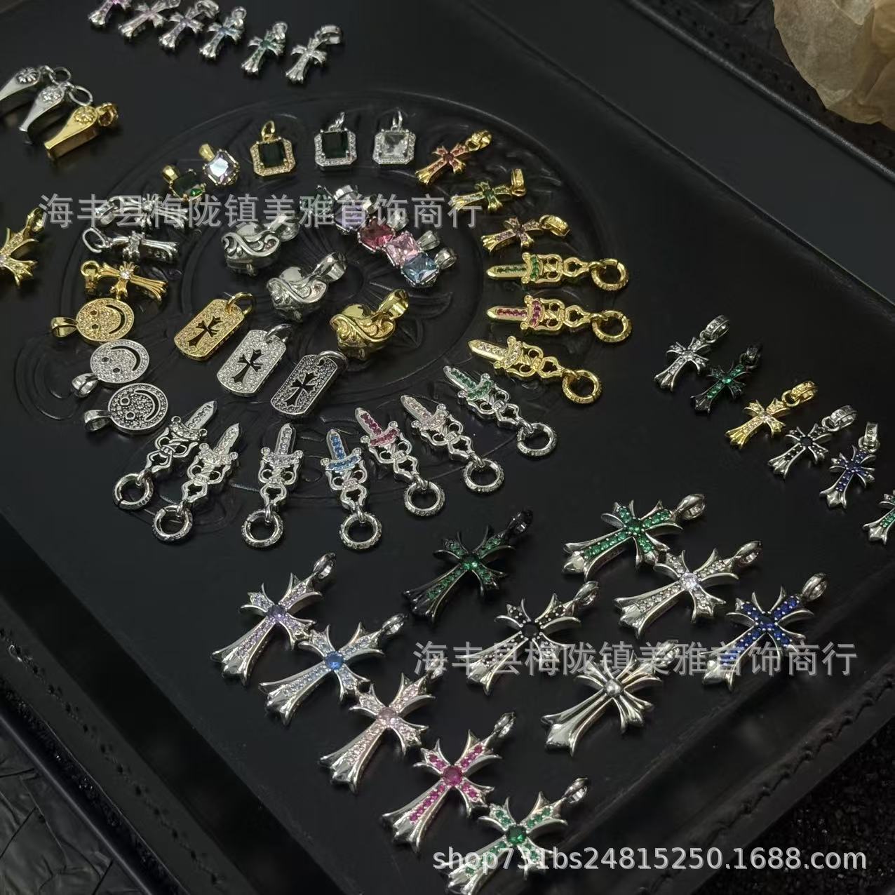 Vintage Diamond-Encrusted Sugar Cube Pendant Cross Fashion Trendy Unisex Accessory Single Pendant Wholesale