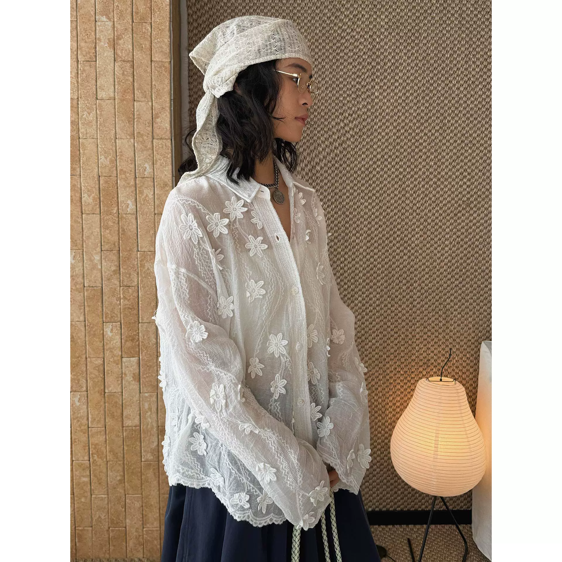 卢浮春季新款韩系简约时髦立体花朵微透开衫衬衫宽松廓形上衣女