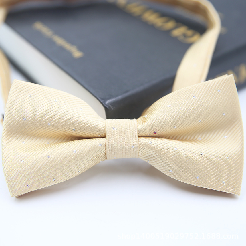 부드러운 노란색 트윌