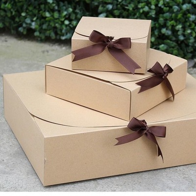 礼物盒批发生日礼物正方形大小号高跟鞋裙子围巾包装盒口红礼品盒|ru