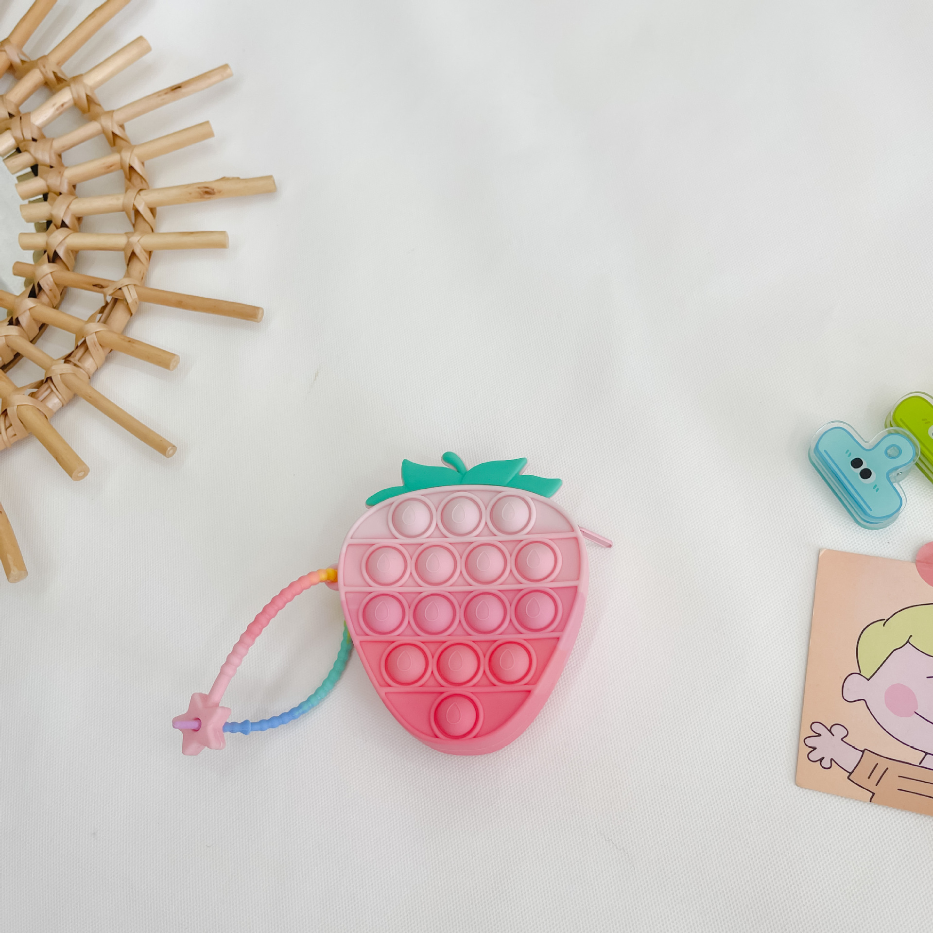 딸기 그래디언트 파우더 (미니 버블 동전 지갑)