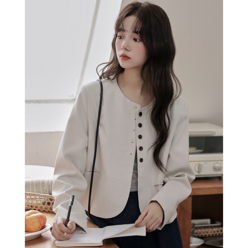 2025 New Autum Korean Style High-End Elegant Fruit Button Small Fragrance Design Single-Breasted Suit Jacket for Women 2025 New Autum Korean Style High-End Elegant Fruit Button Small Fragrance Design Single-Breasted Suit Jacket for Women