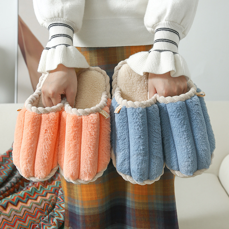 Zapatillas masculinas de otoño y invierno interior antideslizante suave de peluche caliente pareja zapatillas de algodón mujer pareja color caramelo