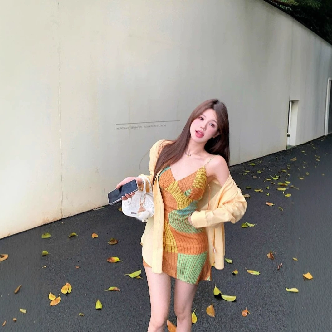 Юбка на подтяжках в стиле ретро, ​​женское новое тонкое платье с нерегулярной петлей контрастного цвета и принтом косого кроя