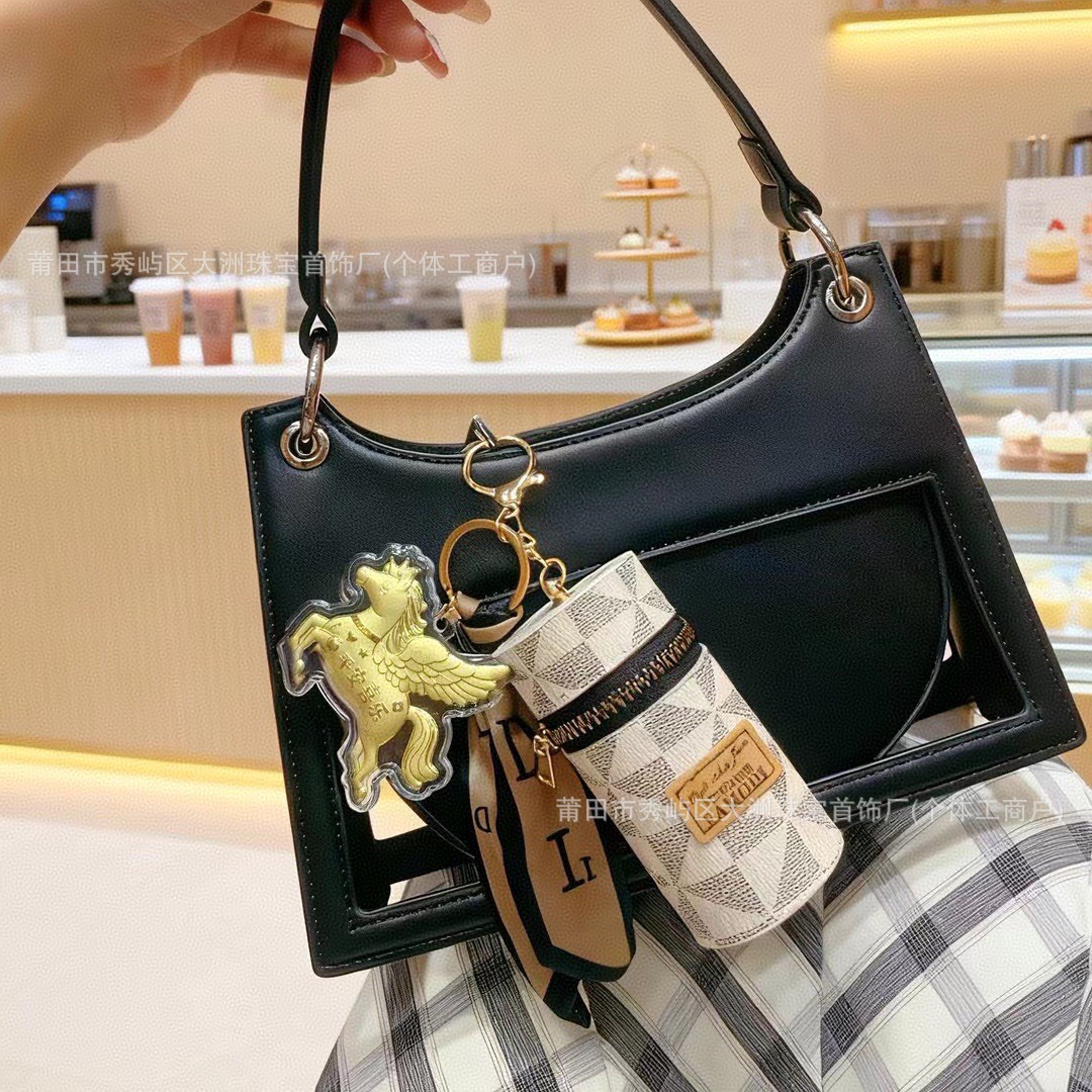 Año del Caballo de oro llavero de automóvil pequeño colgante 999 dinero de inmediato bolso llavero personalizado pequeño regalo