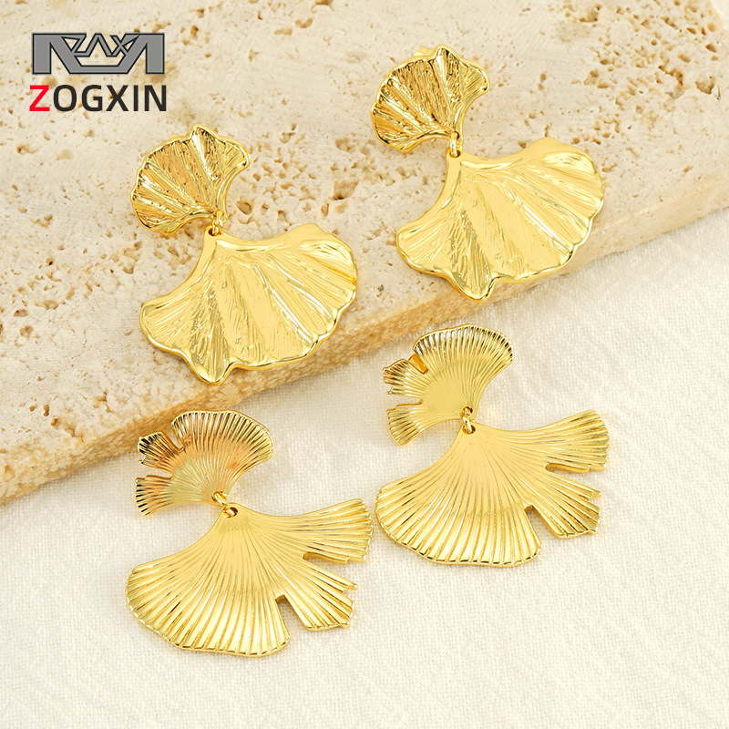 Pendientes de hoja de ginkgo de acero inoxidable Amazon transfronterizo Pendientes elegantes de nicho de moda exagerados de alta gama para mujeres europeas y americanas