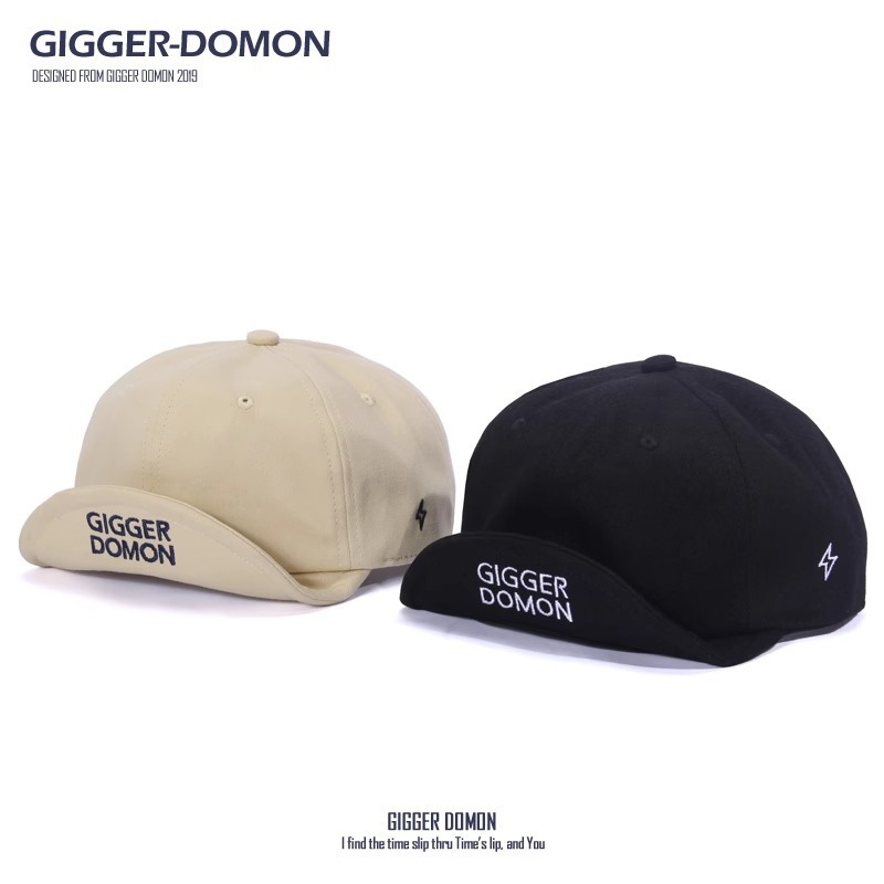 日本のファッションブランドの短いつばの舌の帽子の黒色の復古のひさしの帽子の個性の工装のひさしのアヒルの舌の帽子の野球の帽子