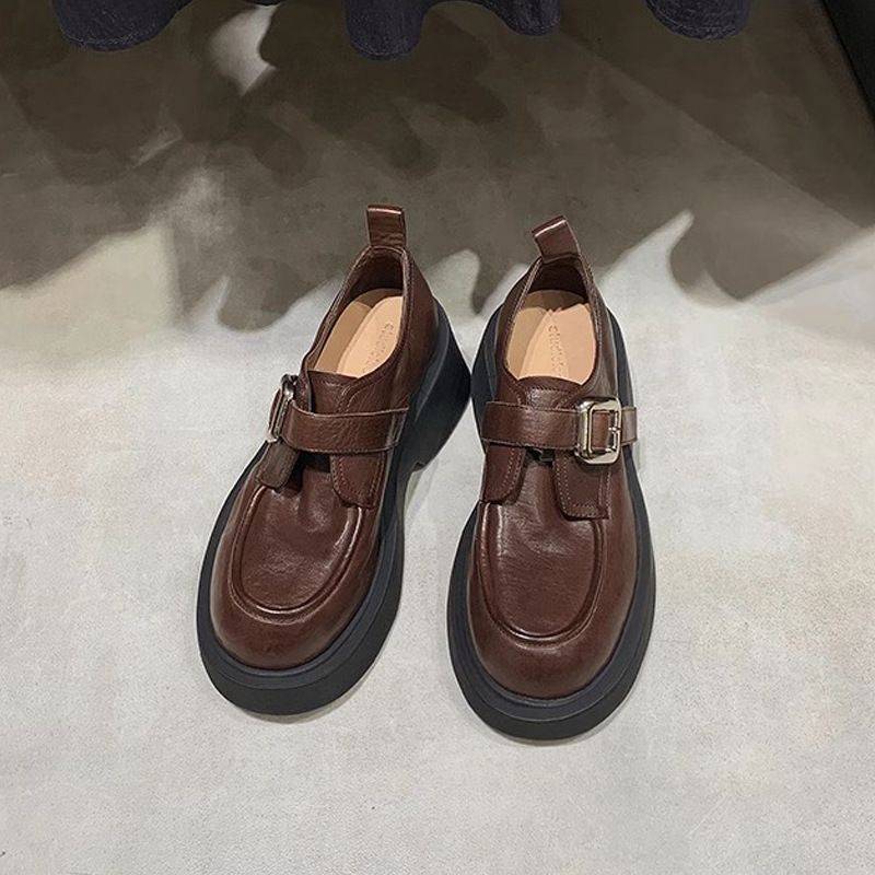 Grava Madre otoño y invierno nuevo estilo lavado de cuero de caballo cabeza redonda estilo británico un pedaleón de tacón grueso Lefour zapatos de cuero pequeñas zapatos de mujer