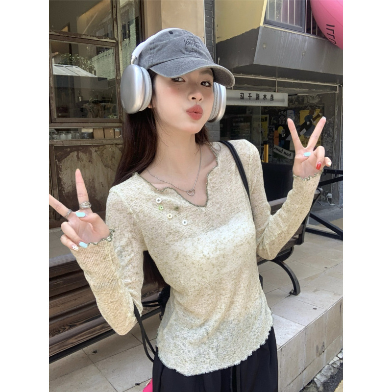 韩系设计感V领微透防晒T恤女装夏季新款小众纽扣薄款修身罩衫上衣|undefined