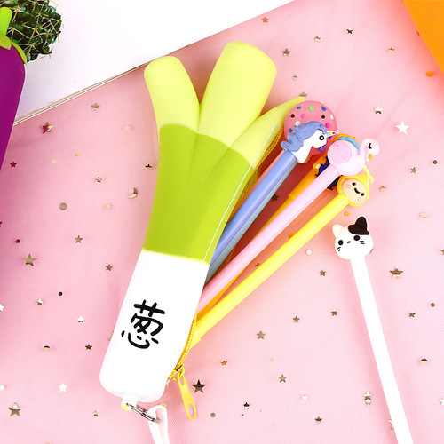 Creative vegetable and fruit silicone pencil bag for students large capacity storage bag stationery bag children's cute pencil bag wholesale