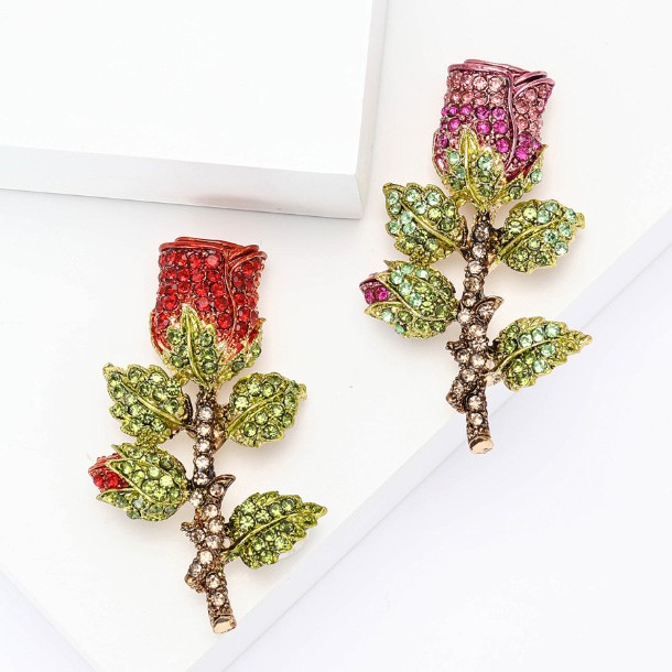 New Exquisite Vintage Alloy Rhinestone Rose Brooch, High-End Versatile Women's Clothing Brooch Accessory Pin