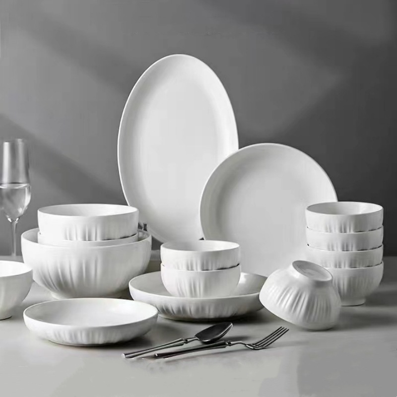 纯白陶瓷碗盘餐具北欧风简约浮雕家用米饭碗面碗汤碗菜盘深盘果盘