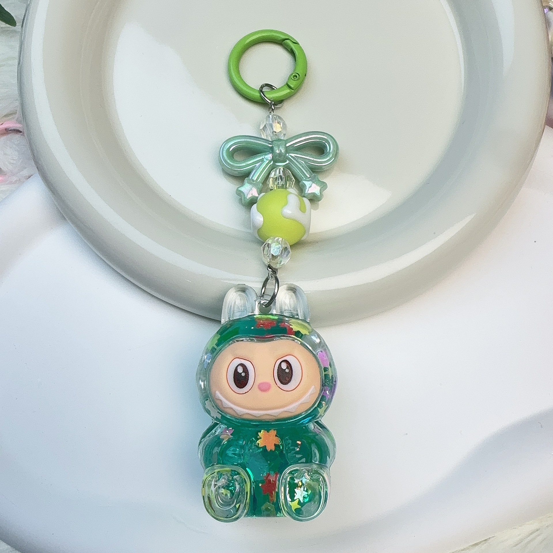 カラービーズ点滅発光ラブブクリエイティブキーホルダーオイル人形スクールバッグ流砂小さなペンダントギフト装飾品