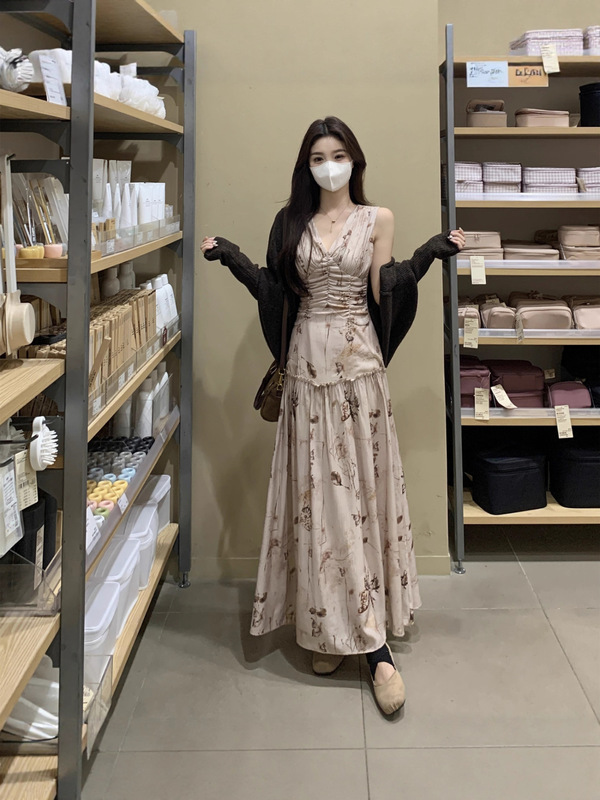 大码女装法式蝴蝶印花V领碎花连衣裙蝙蝠袖慵懒针织外套|undefined