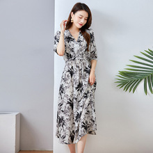 法式高级感连衣裙女2025夏季新款时尚气质收腰显瘦大牌碎花垂感裙