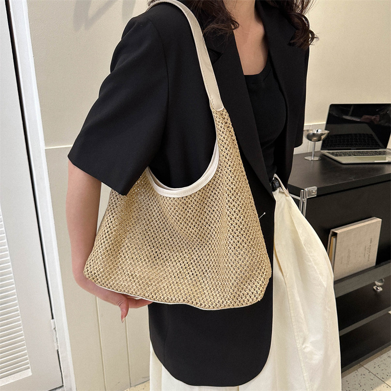 Bolso casual de gran capacidad tejido de moda de este año 2023 primavera y verano nuevo bolso de mano portátil de paja