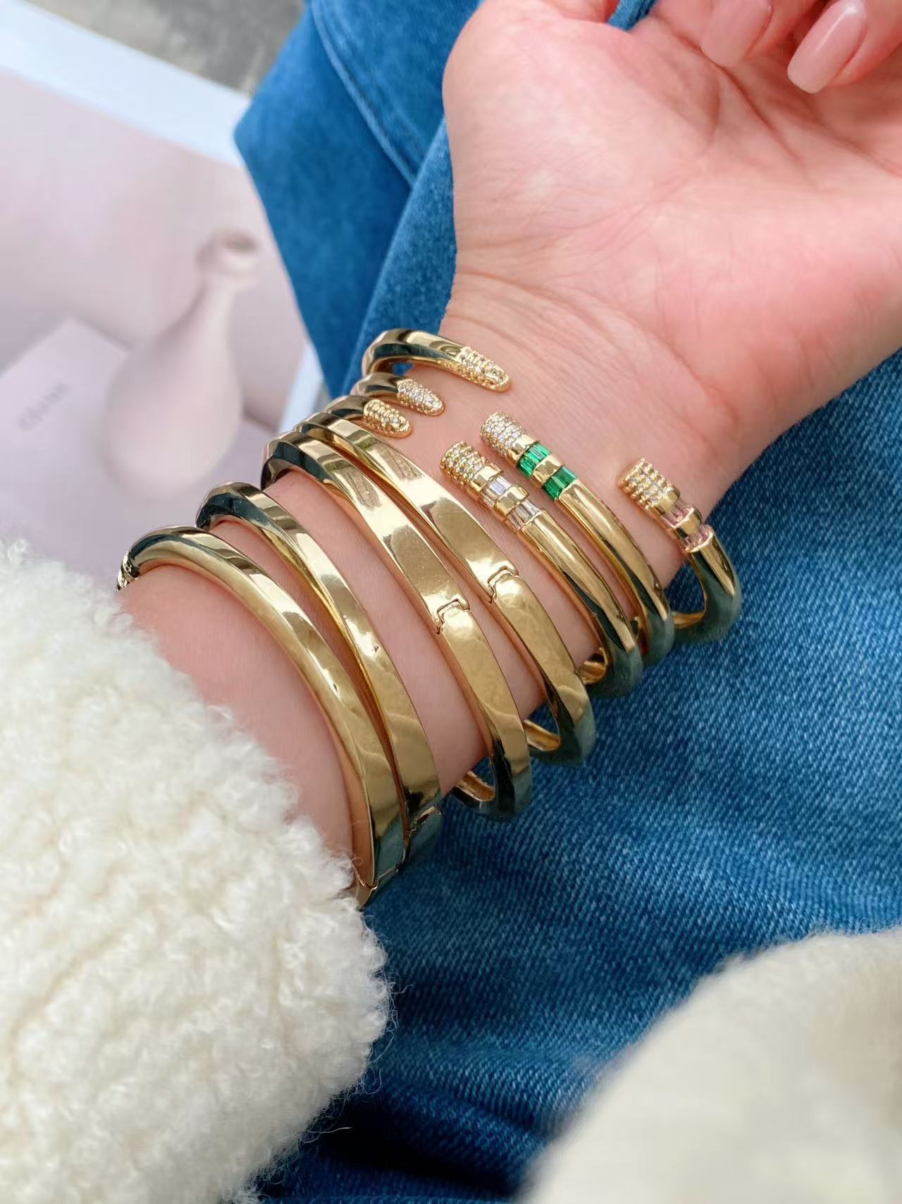 24g Weight 18K Gold Plated Plating Material Zircon Inlay Material Bangle Classification Copper Chain Material 1 Piece Quantity Casual, Daily Occasion Copper Material Multicolor Pattern All Seasons Season Women's Gender Plating, Inlay Design IG Style Style Wholesale Jewelry IG Style Multicolor Copper Zircon 18K Gold Plated Plating Inlay Bangle 1