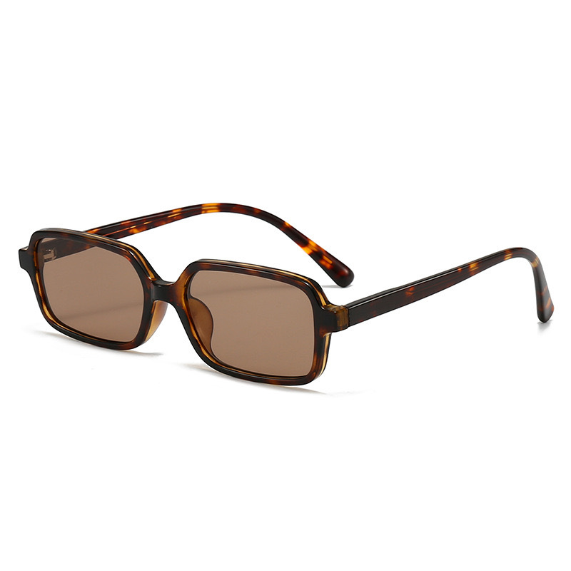 Square small retro fashionable sunglasses