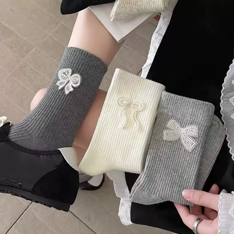 Lace cotton knee socks with bow, mid-length