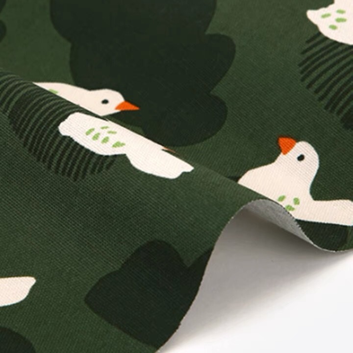 Green Bottom Bird Cotton Fine Canvas Oxford Fabric Digital Printing Japanese and Korean Style Spot Bag Handmade Pet Cloth