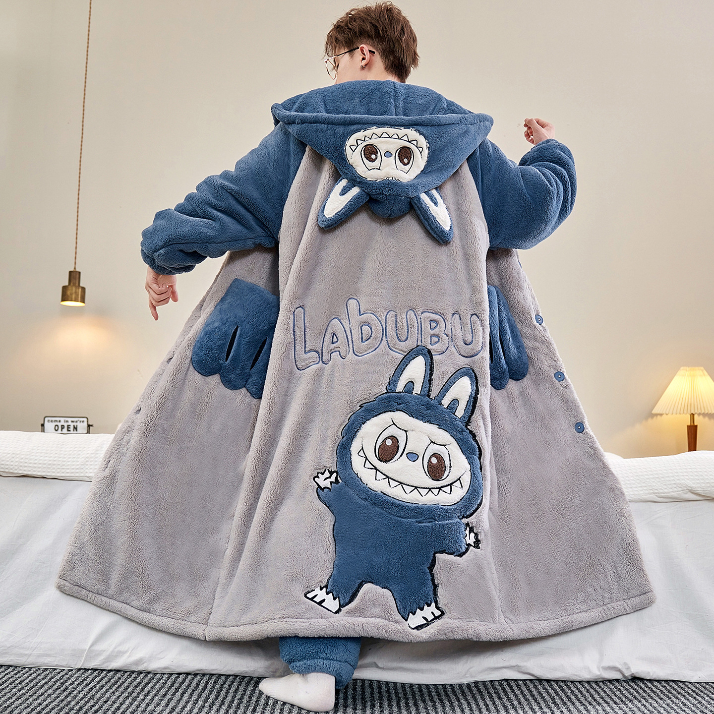 Men's Winter Coral Fleece Thickened Long Cartoon Pajamas Plus Size Loungewear Set Wholesale