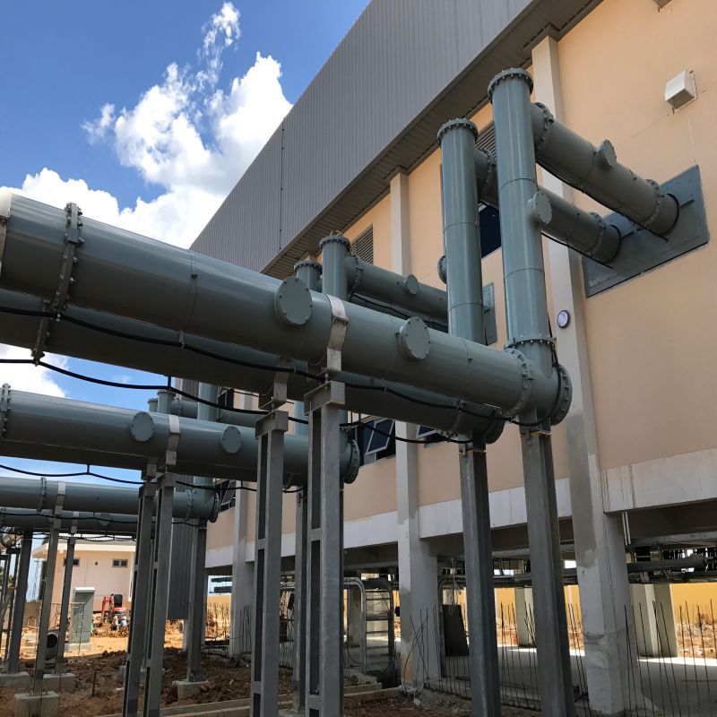 双面粘合沥青基聚酯胎预铺防水涂料，施工性和擦抵性好。