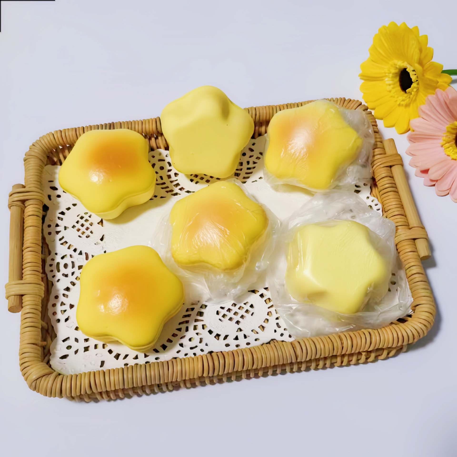 촉촉하고 부드러운 촉감의 별 모양 말랑이