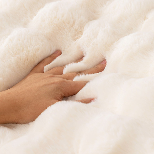 Fuzzy sofa cushion anti-slip winter high-end seat pad, popular leather sofa cover, simple cover cloth for winter.