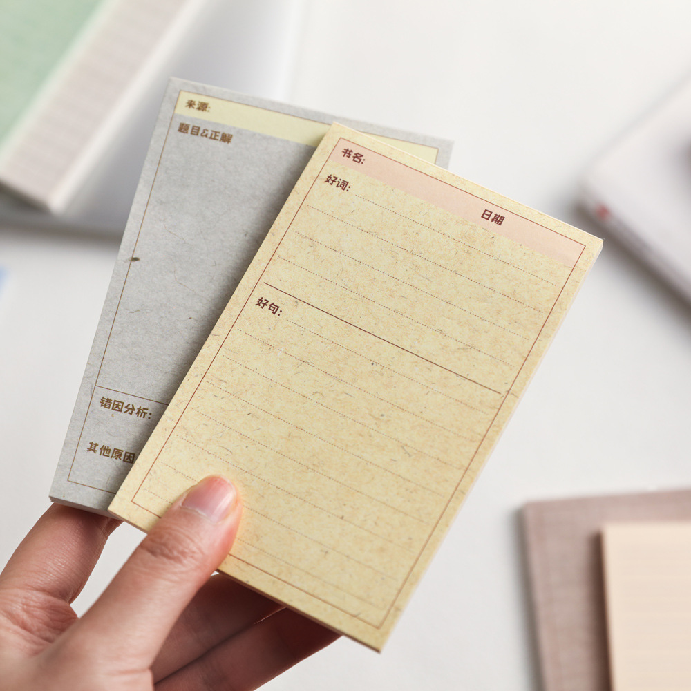 Libro de notas simple A7 Los estudiantes usan papel de etiqueta no pegajoso para disparar palabras en papel Libro de preguntas incorrecto de matemáticas en inglés