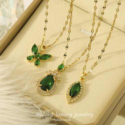Korean version of green series titanium steel necklace for women, versatile, high-end, non-fading, hot girl temperament, clavicle chain jewelry wholesale