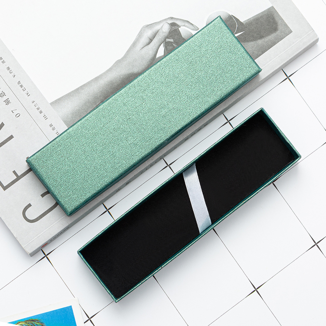 Caja de bolígrafo en stock Caja de embalaje de papel Caja de almacenamiento Caja de regalo Caja de bolígrafo de cubierta Caja de regalo puede imprimir logotipo