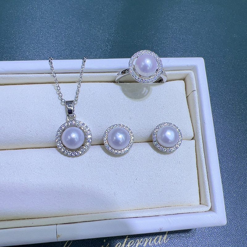 Korean-Style Fashion Minimalist Fresh and Simple Freshwater Pearl Inlay Set with a Niche High-End Feel and Versatile Design