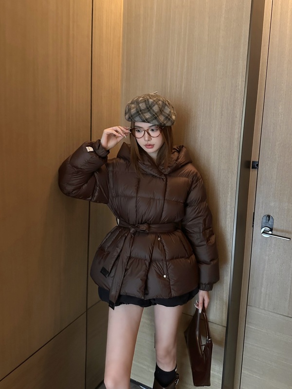 南油女装2025年秋冬Max*新款浴袍款鹅绒服腰间系带连帽羽绒服外套|undefined