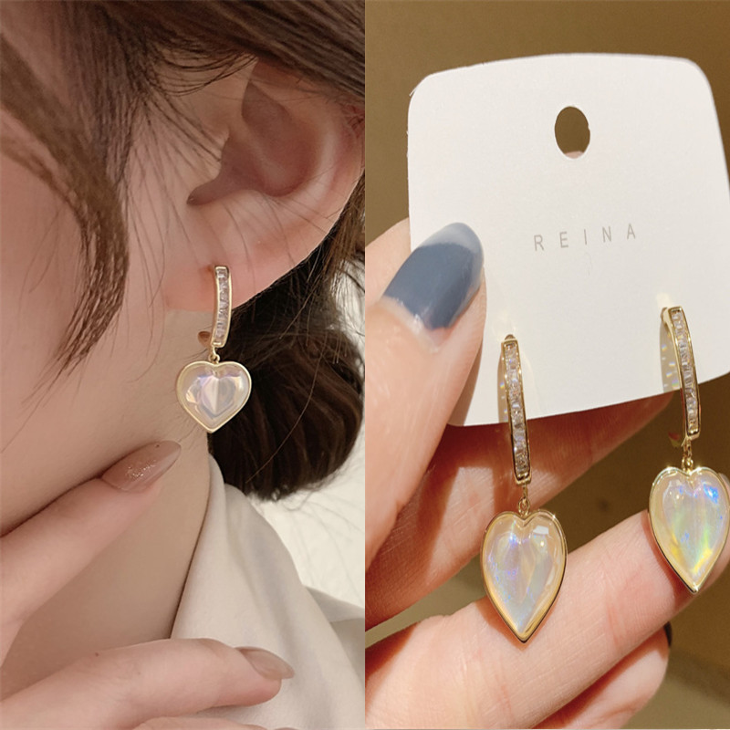 A556D73A87BFF3D7D6160417634006