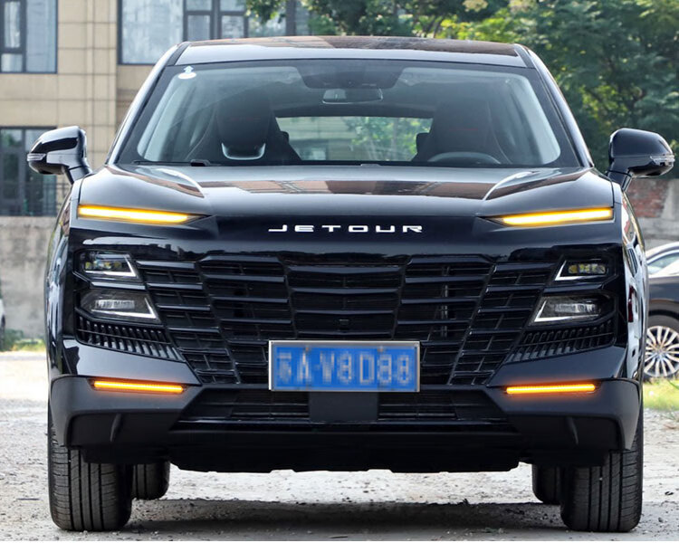 Suitable for 22-24 models of Jietu Dasheng dedicated LED daytime running lights modified flow steering lights running lights anti-fog lights