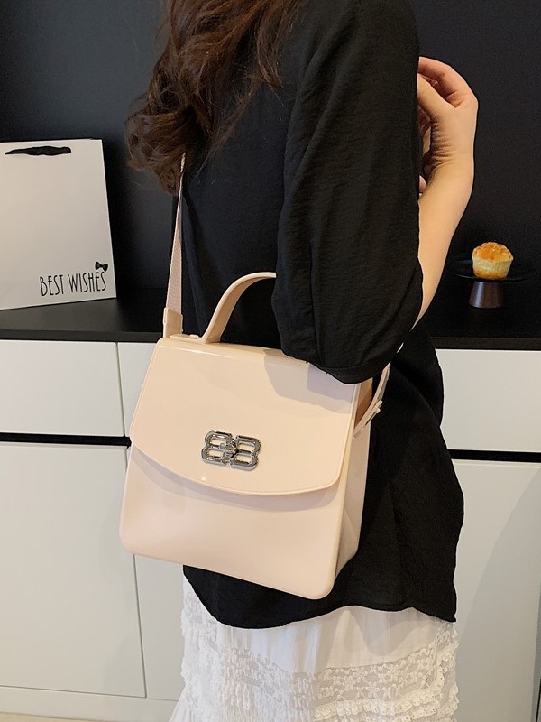 Alta sensación de moda de color gelatina bolso pequeño para mujeres 2025 nueva moda versátil exquisita mochila de hombro