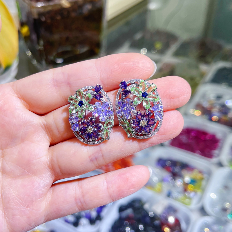 Fashion Flower Copper Inlay Zircon Ear Studs 1 Pair