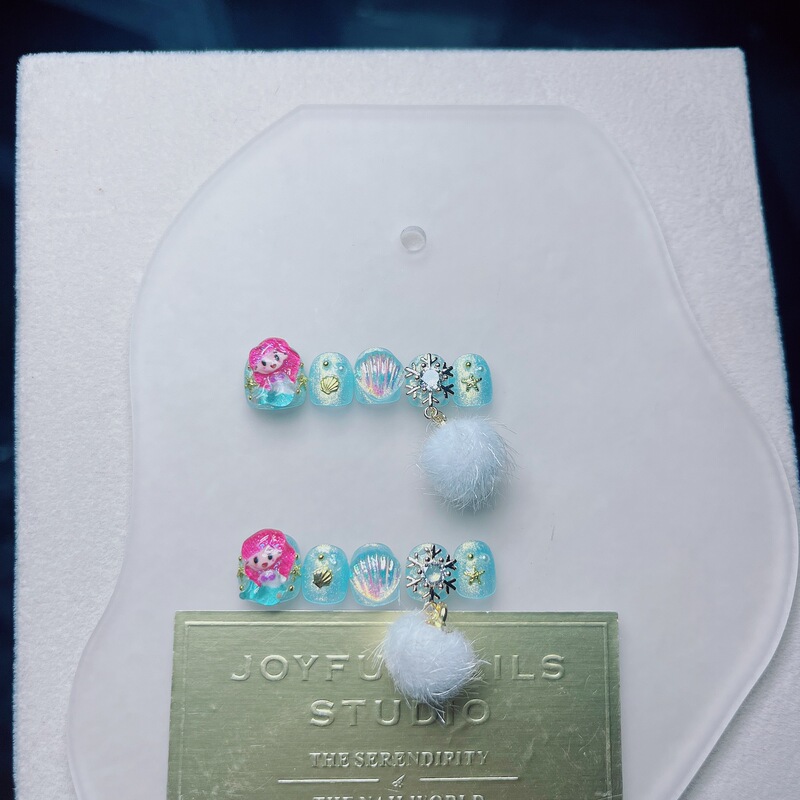 Handmade children wear a white cute Sanrio mermaid shell 3-10 years old nail patch finished wholesale