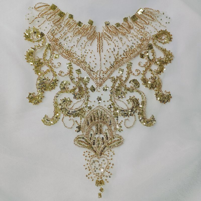 大尺寸平纹刺绣蕾丝花贴 独特花型 婚纱专用蕾丝花朵 本白色