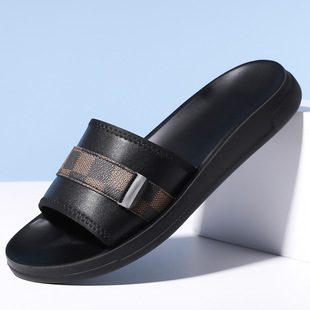 Men's Summer New Fashion Plaid Beach Sandals, Light Luxury Soft Sole Slip-On Outdoor Trendy Sandals