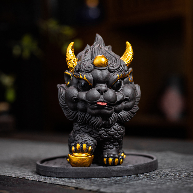 Charm-Bringing Qilin Tea Pet Figurine: Timeless Chinese Style, Trendy Design, Premium Quality—A Cultivable Desktop Decor with a Mythical Beast Theme, Perfect as a Creative Home Accessory.