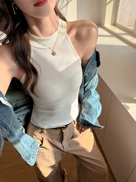 Sexy summer base design top with cups with a round collar sleevless