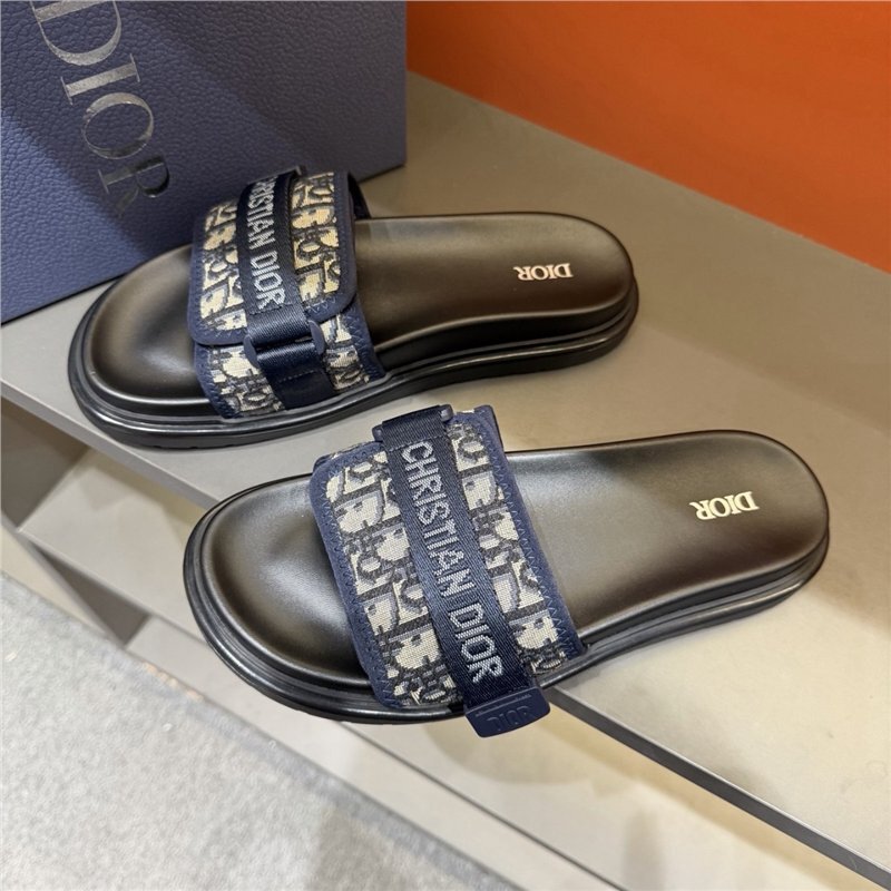 European Men's Slippers 2026 New Summer Men's Sandals High-End Velcro Outdoor Slip-On Sandals