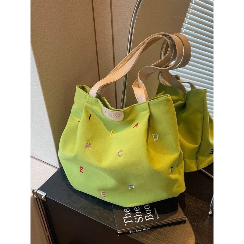 Large-Capacity Canvas Bag for Women 2025 New Trendy Embroidered Letter Handbag Small Fresh Student Shoulder Tote Bag