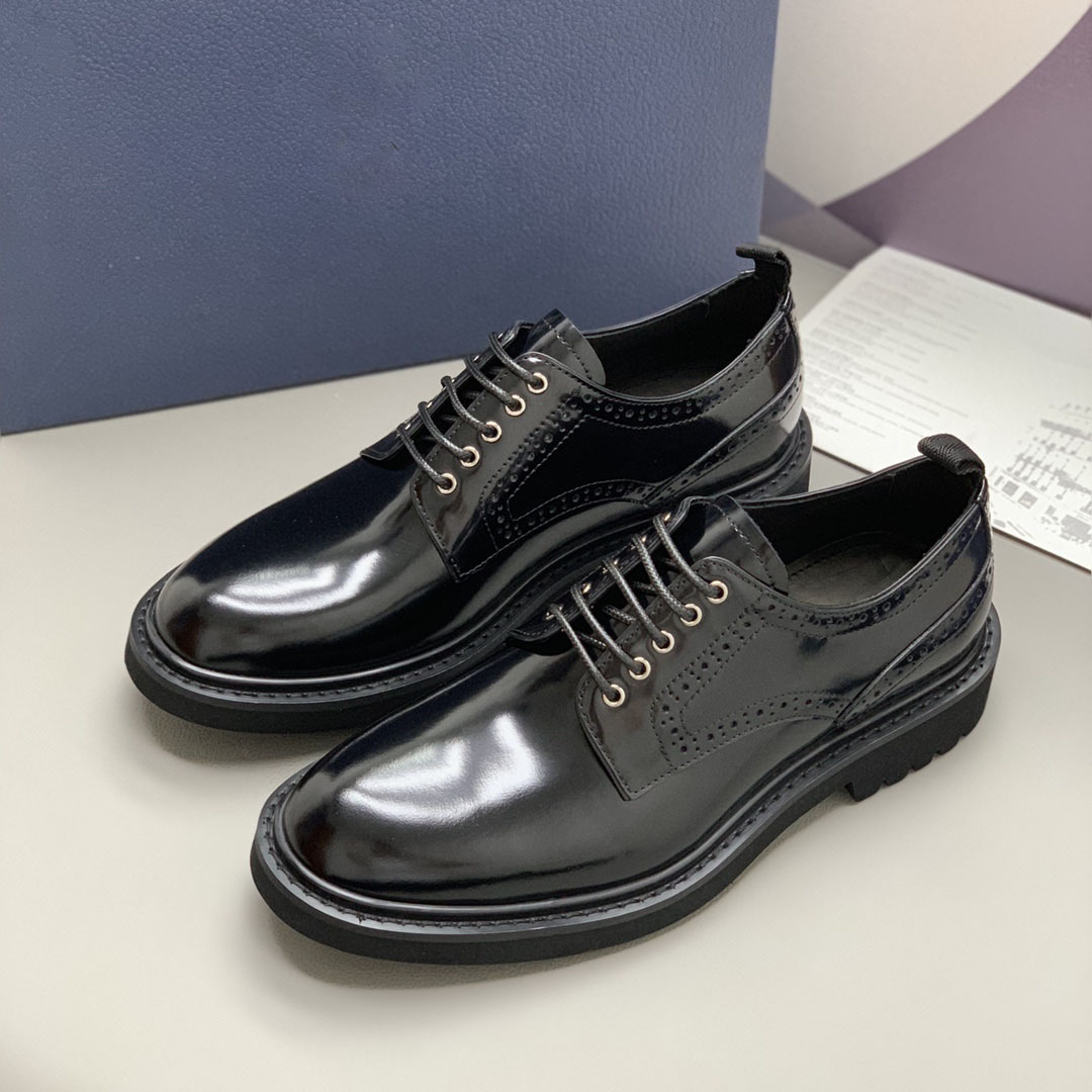 Herrenschuhe aus echtem Leder 2025 Neue formelle Herrenschuhe mit offener Kante, perlenbesetztem Rindsleder und Absatzverstärkung, lässige, geschnitzte Hochzeitsschuhe für Herren_voghion.com