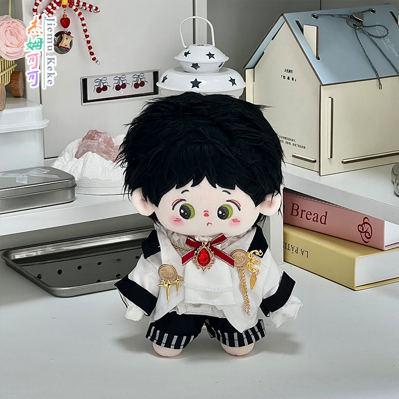 Белая куртка, рубашка, галстук-бабочка, штаны, белая одежда