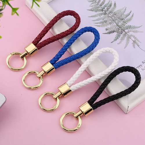 Durable PU woven car key chain, simple schoolbag pendant, lightweight luxury couple key chain, wrist small gift