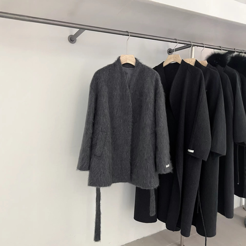 Cashmere Coat for Women 2026 Autumn and Winter New Style Brushed Long Wool Mid-Length Tie-Waist Loose Slimming Wool Coat Cashmere Coat for Women 2026 Autumn and Winter New Style Brushed Long Wool Mid-Length Tie-Waist Loose Slimming Wool Coat