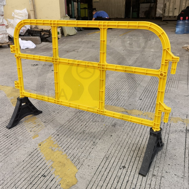 �������Ͽ��ƶ�����Χ������ˮ��Χ��������·�����ײ����·��