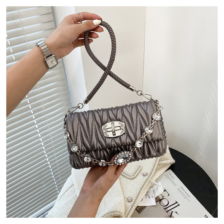 Diamond Chain Shoulder Bag - Small Pleated Crossbody Handbag_voghion.com